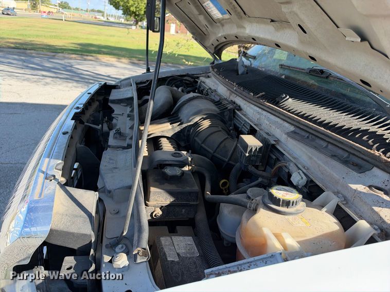 image for item EX2457 2008 Ford E350 Super Duty shuttle bus