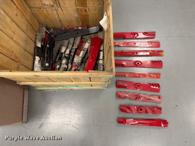 image for item EX4654 Lawn mower blades