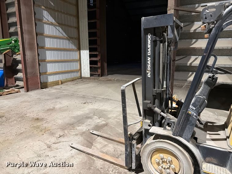 image for item EX4666 Doosan G25E3 forklift