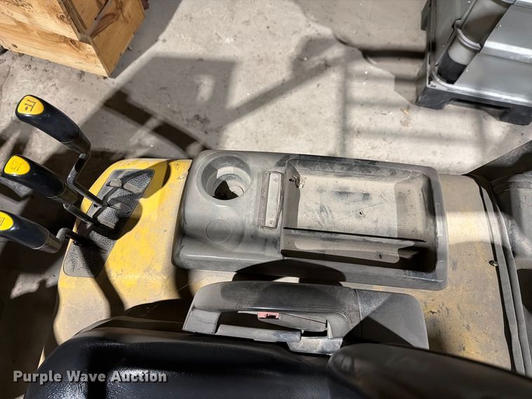 image for item EX4666 Doosan G25E3 forklift