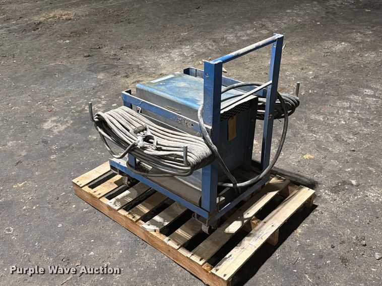 image for item EX4668 Miller M-180 welder