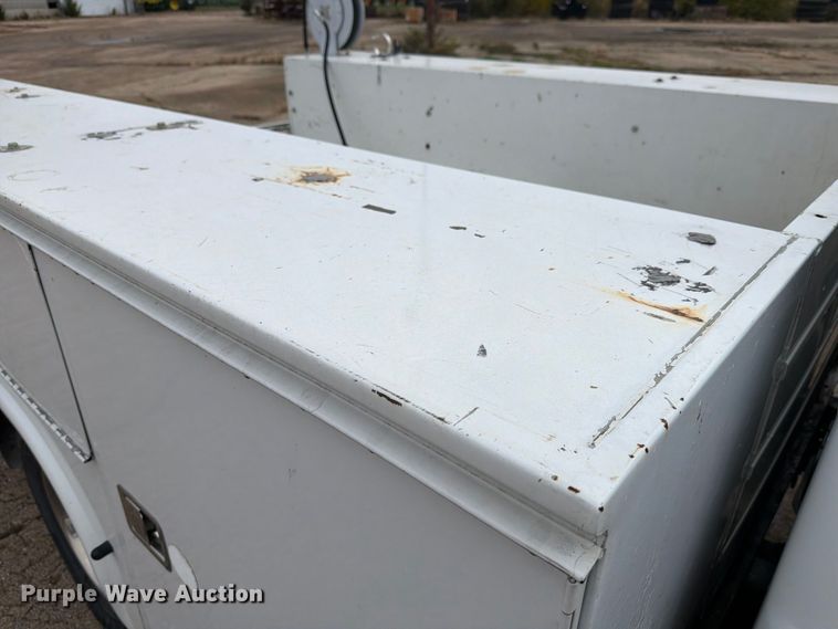 image for item EX4669 2012 Ford F350 Super Duty utility bed pickup truck