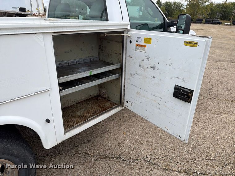image for item EX4669 2012 Ford F350 Super Duty utility bed pickup truck