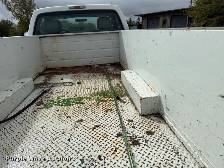 image for item EX4669 2012 Ford F350 Super Duty utility bed pickup truck