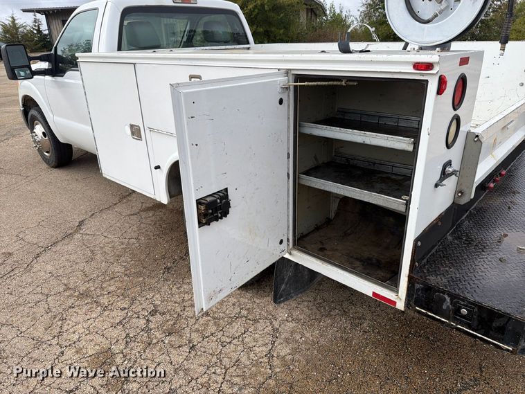 image for item EX4669 2012 Ford F350 Super Duty utility bed pickup truck
