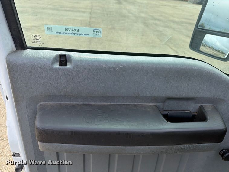 image for item EX4669 2012 Ford F350 Super Duty utility bed pickup truck