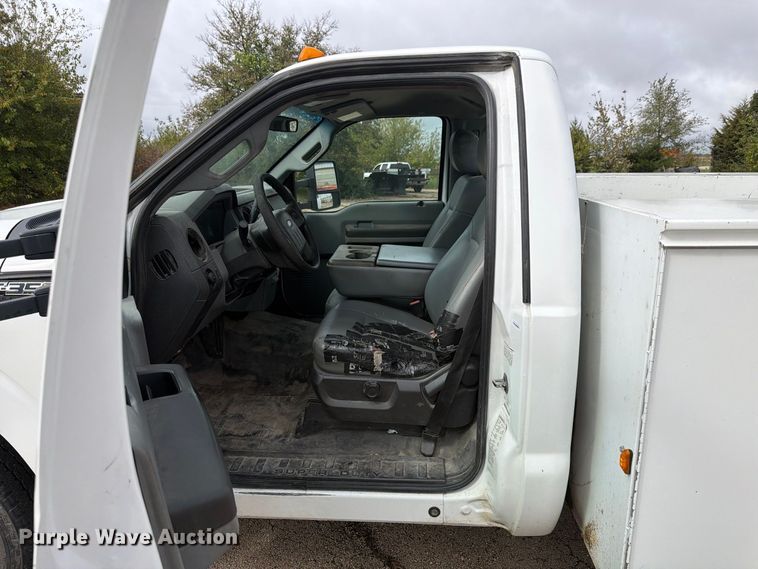 image for item EX4669 2012 Ford F350 Super Duty utility bed pickup truck