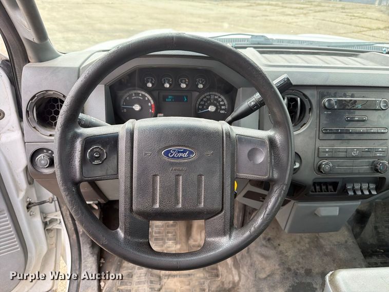 image for item EX4669 2012 Ford F350 Super Duty utility bed pickup truck