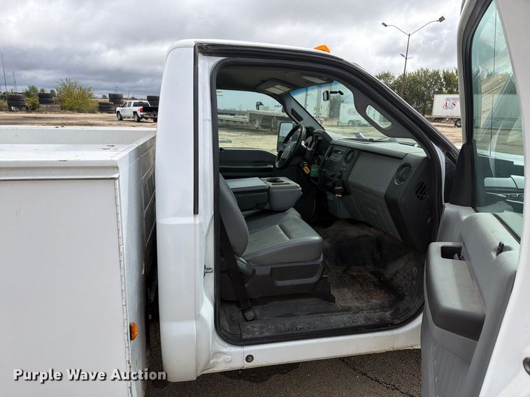 image for item EX4669 2012 Ford F350 Super Duty utility bed pickup truck