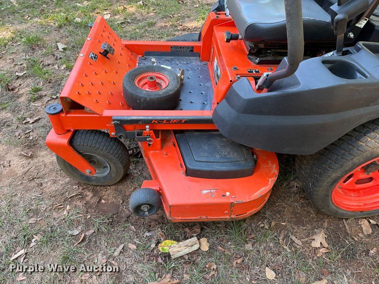 image for item FA8976 Kubota Z121SKH ZTR lawn mower