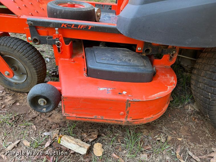 image for item FA8976 Kubota Z121SKH ZTR lawn mower