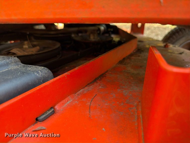 image for item FA8976 Kubota Z121SKH ZTR lawn mower