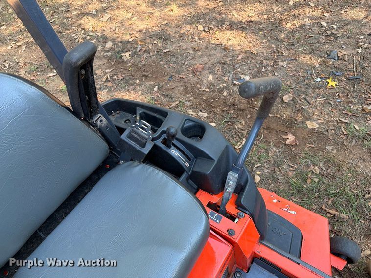 image for item FA8976 Kubota Z121SKH ZTR lawn mower