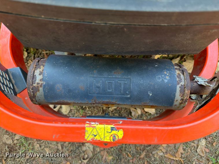 image for item FA8976 Kubota Z121SKH ZTR lawn mower