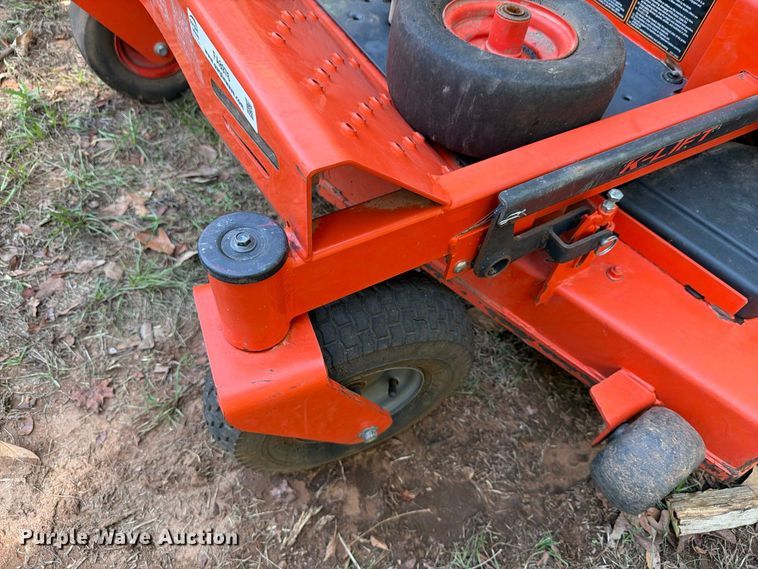 image for item FA8976 Kubota Z121SKH ZTR lawn mower