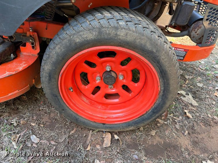 image for item FA8976 Kubota Z121SKH ZTR lawn mower