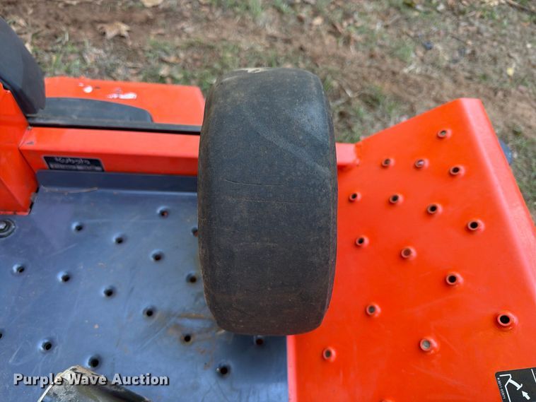 image for item FA8976 Kubota Z121SKH ZTR lawn mower