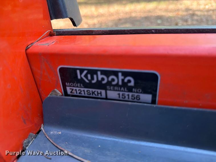 image for item FA8976 Kubota Z121SKH ZTR lawn mower