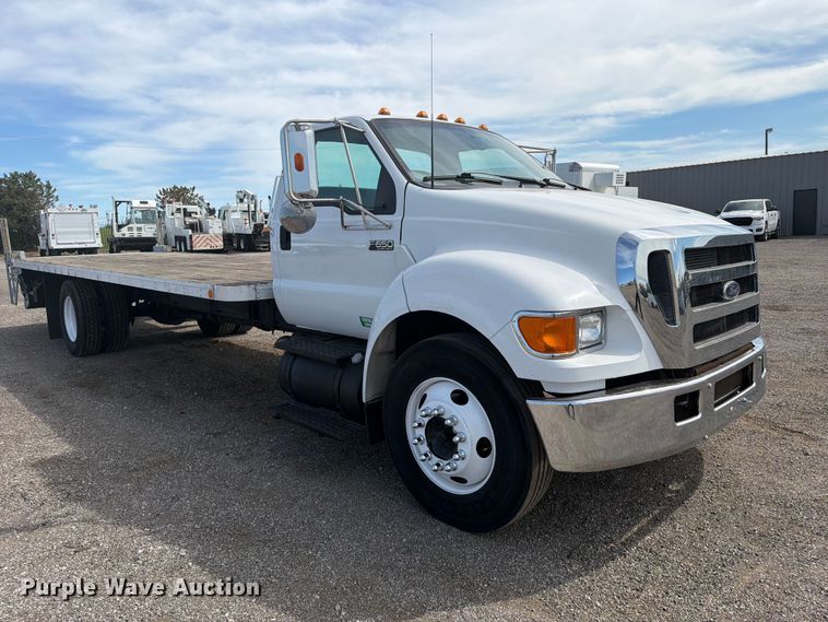 image for item FB5045 2006 Ford F650 flatbed truck