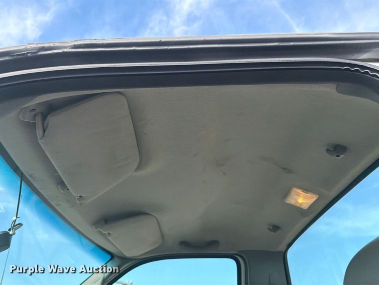 image for item FB5045 2006 Ford F650 flatbed truck