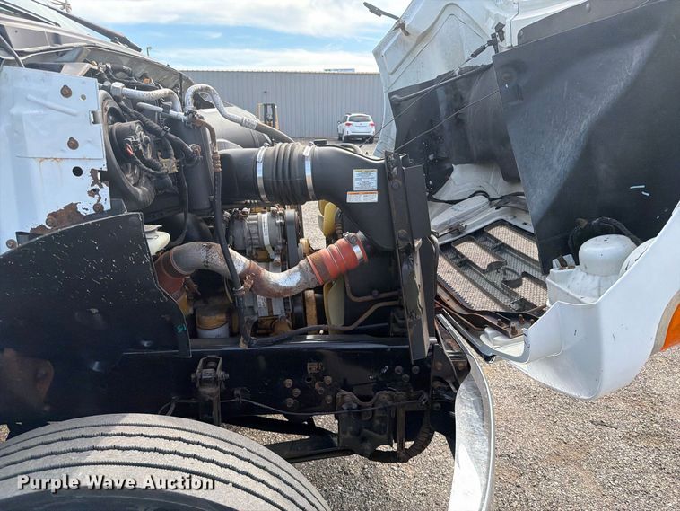 image for item FB5045 2006 Ford F650 flatbed truck