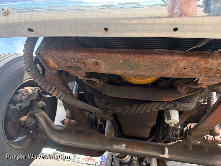 image for item FB5045 2006 Ford F650 flatbed truck