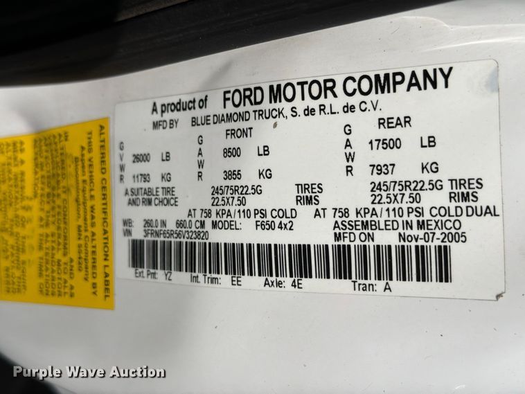 image for item FB5045 2006 Ford F650 flatbed truck