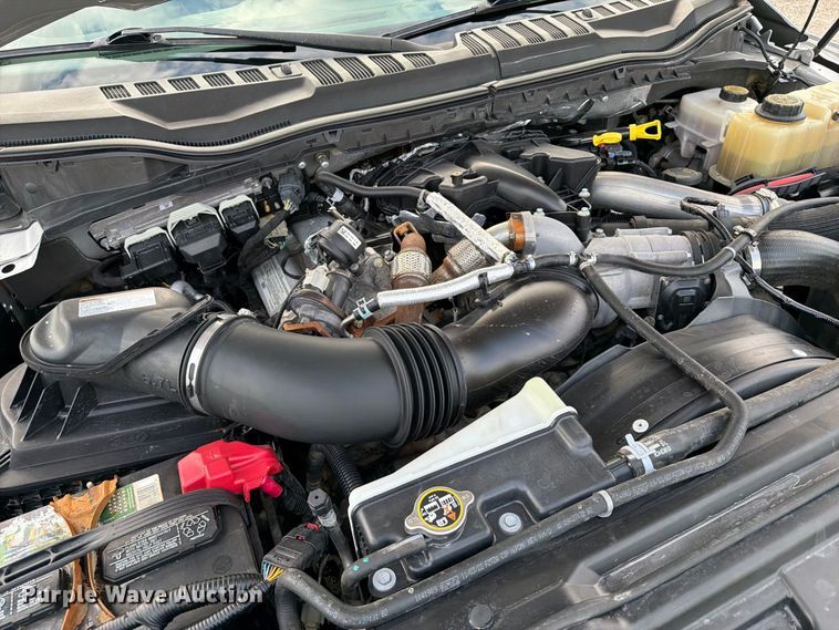 image for item FB5098 2019 Ford F-350 super duty flatbed pickup truck