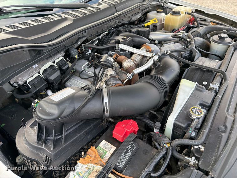 image for item FB5098 2019 Ford F-350 super duty flatbed pickup truck