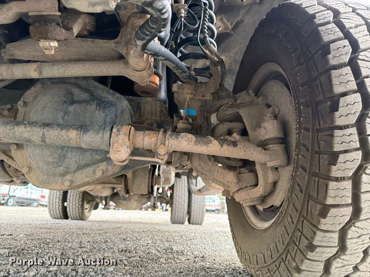 image for item FB5098 2019 Ford F-350 super duty flatbed pickup truck