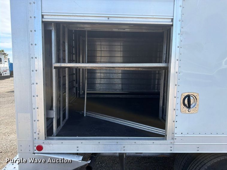 image for item FB5193 2016 Chevrolet Express 4500 box truck