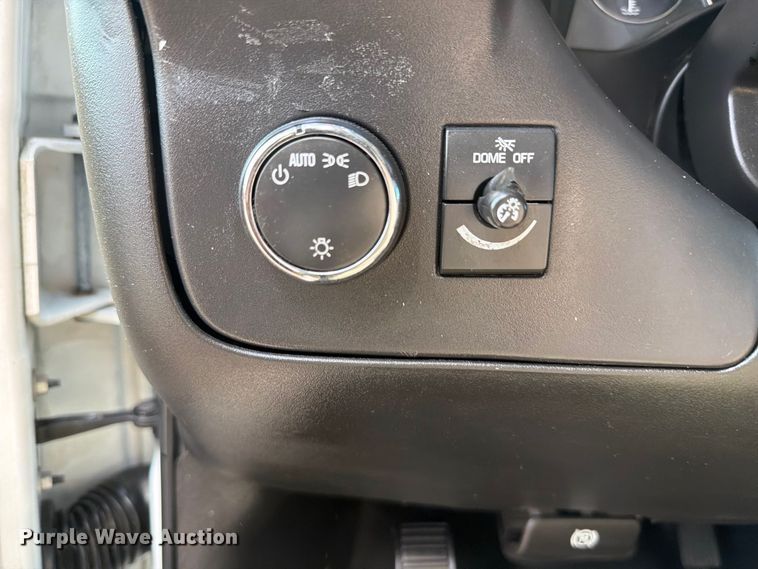 image for item FB5193 2016 Chevrolet Express 4500 box truck