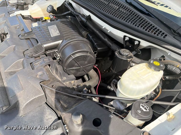 image for item FB5193 2016 Chevrolet Express 4500 box truck