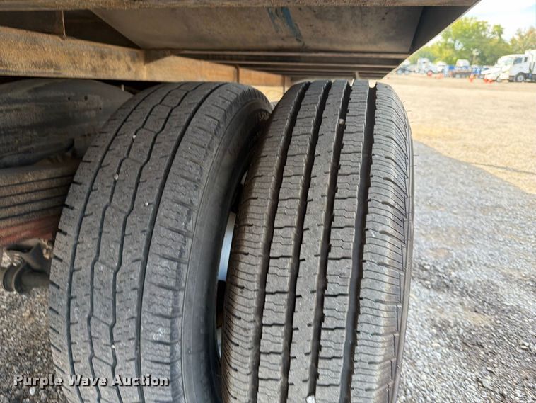 image for item FB5193 2016 Chevrolet Express 4500 box truck