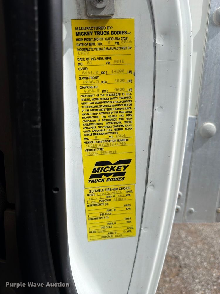 image for item FB5193 2016 Chevrolet Express 4500 box truck