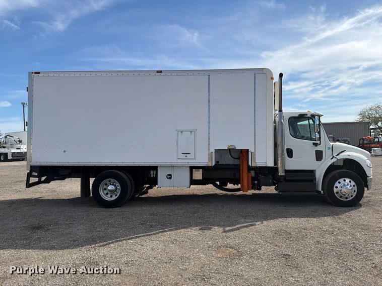 image for item FB5195 2013 Freightliner Business Class M2 paper shredder truck