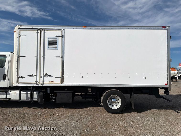 image for item FB5195 2013 Freightliner Business Class M2 paper shredder truck