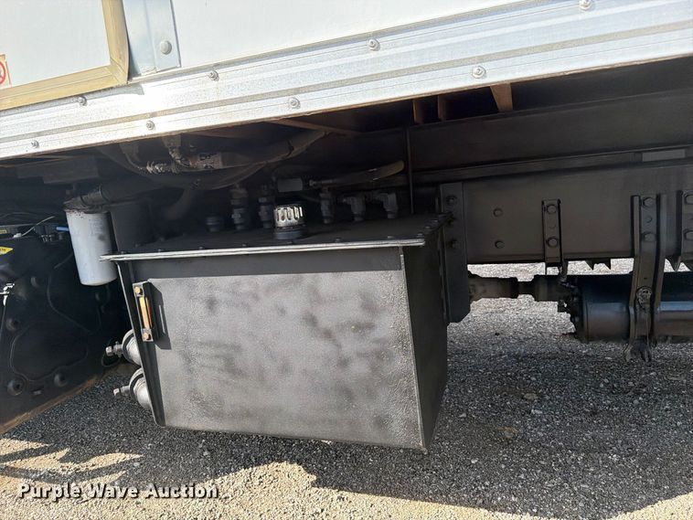 image for item FB5195 2013 Freightliner Business Class M2 paper shredder truck