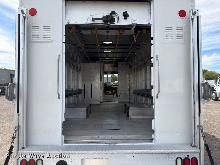 image for item FB5196 2011 Freightliner MT45 delivery van