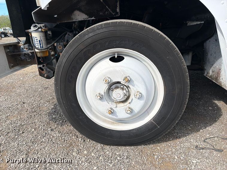 image for item FB5196 2011 Freightliner MT45 delivery van
