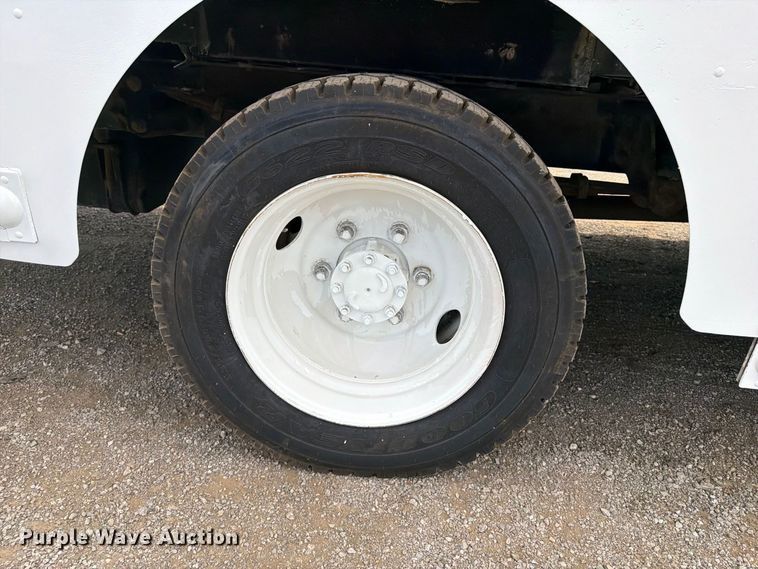 image for item FB5196 2011 Freightliner MT45 delivery van