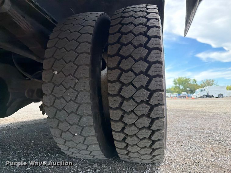 image for item FB5196 2011 Freightliner MT45 delivery van