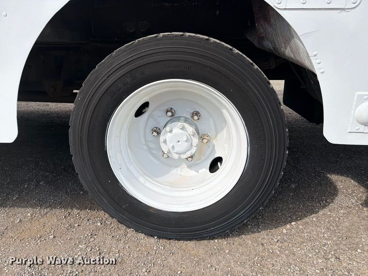 image for item FB5196 2011 Freightliner MT45 delivery van