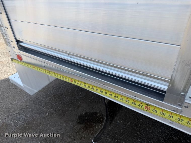 image for item FB5205 2016 Chevrolet Express 4500 box truck