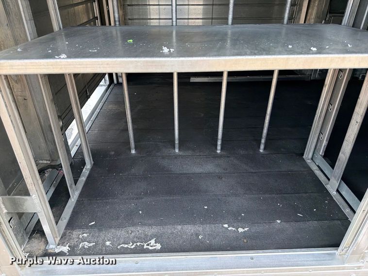 image for item FB5205 2016 Chevrolet Express 4500 box truck