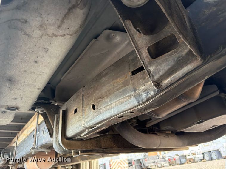 image for item FB5205 2016 Chevrolet Express 4500 box truck