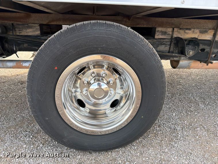 image for item FB5205 2016 Chevrolet Express 4500 box truck