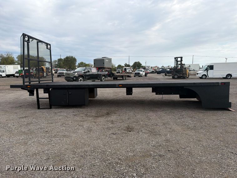 image for item FB5209 Flatbed