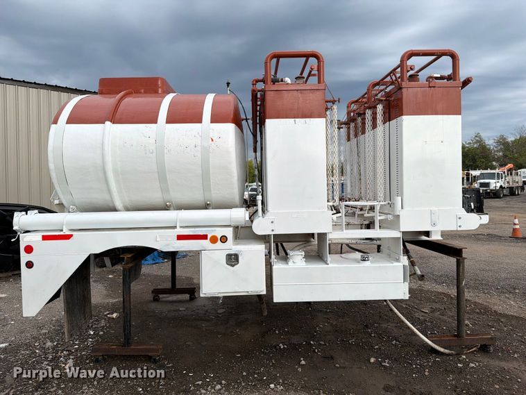 image for item FB5211 Patts Fabrication oil acidizing tank bed