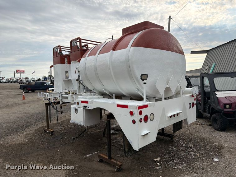 image for item FB5211 Patts Fabrication oil acidizing tank bed